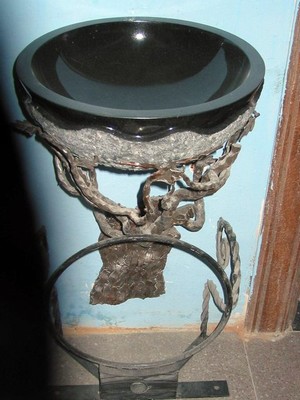 Stone bathroom sinks, granite sinks, marble sinks, bath fixtures, bath basins, undermount sinks, pedestal, self rimming, vessel mount, vessel, wall hung.